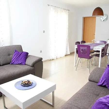 Vinka By Interhome Razanj