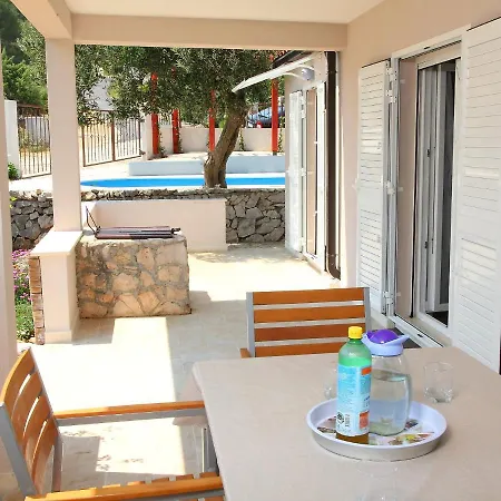 Vinka By Interhome *