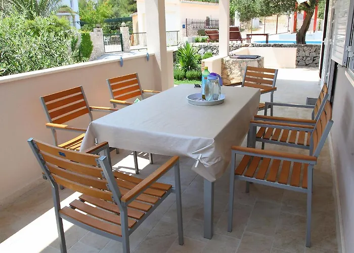 Nyaraló Holiday Vinka Ražanj